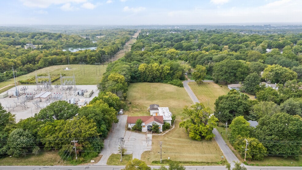 More Photos Of 11424 Grandview Rd, Kansas City Religious Facility For Sale