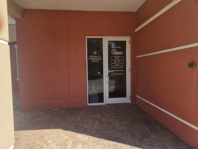 More Photos Of 217 Del Prado Blvd S, Cape Coral Office For Sale