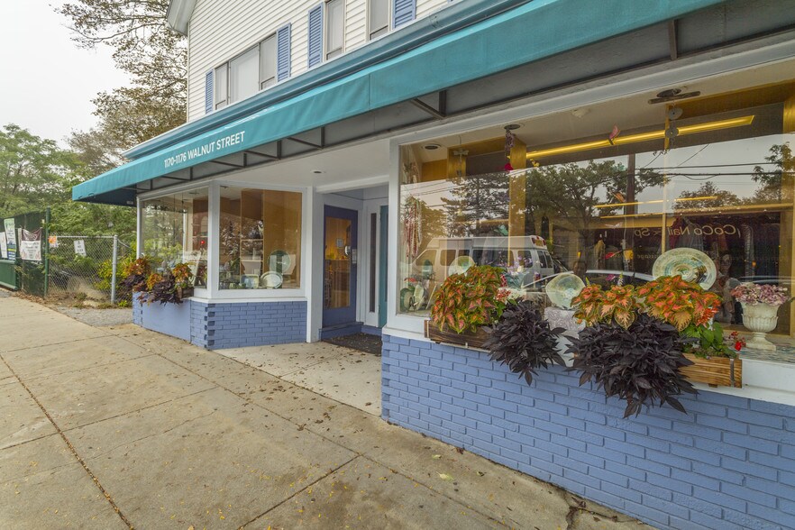 More Photos Of 1170-1176 Walnut St, Newton Storefront Retail Office For Lease