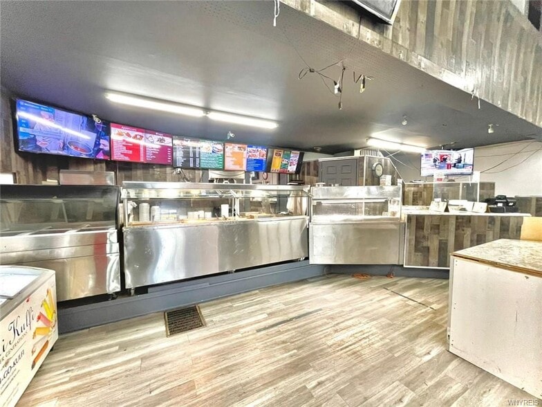 More Photos Of 898 Genesee St, Buffalo Restaurant For Lease