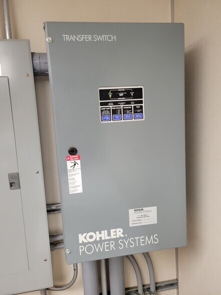 More Photos Of 85 Turnpike Dr, Waterbury Flex For Lease