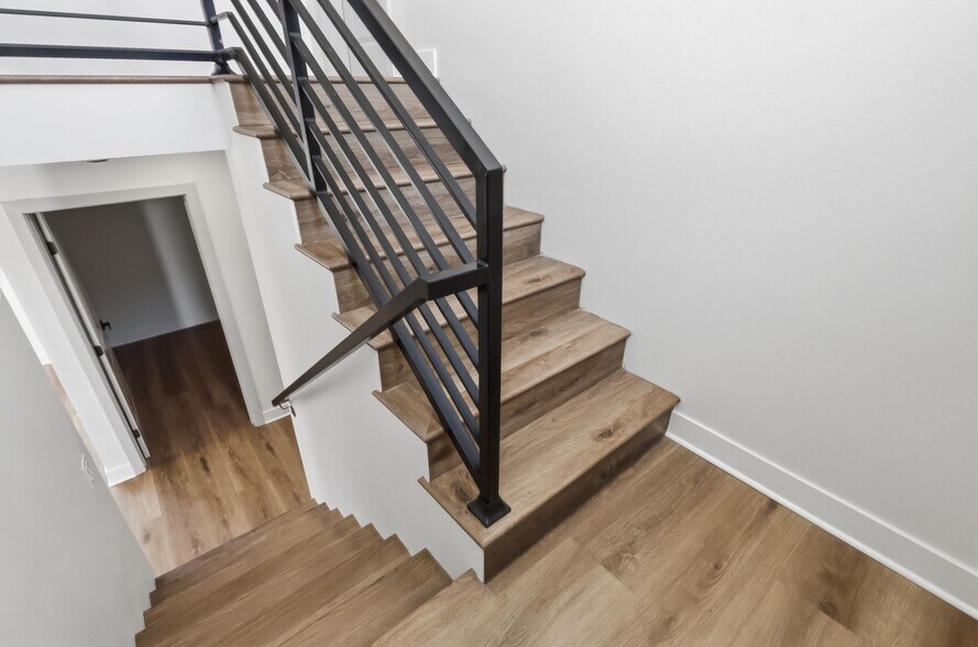 More Photos Of 1507 W 83rd St, Los Angeles Apartments For Sale