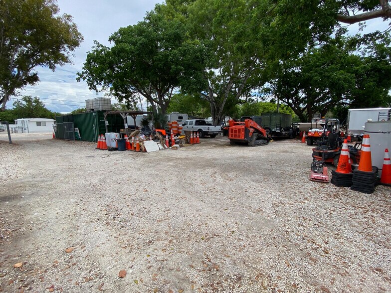 More Photos Of 106240 Overseas Hwy, Key Largo Office For Sale