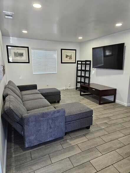 More Photos Of 1235 Clavel Ave, Ventura Apartments For Sale