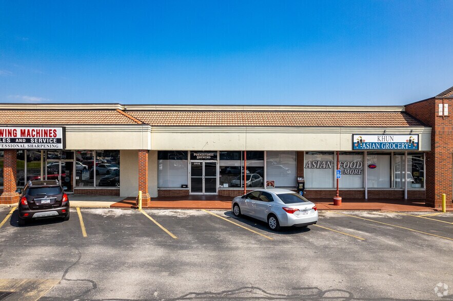 More Photos Of 1800-1950 S Glenstone Ave, Springfield Unknown For Lease