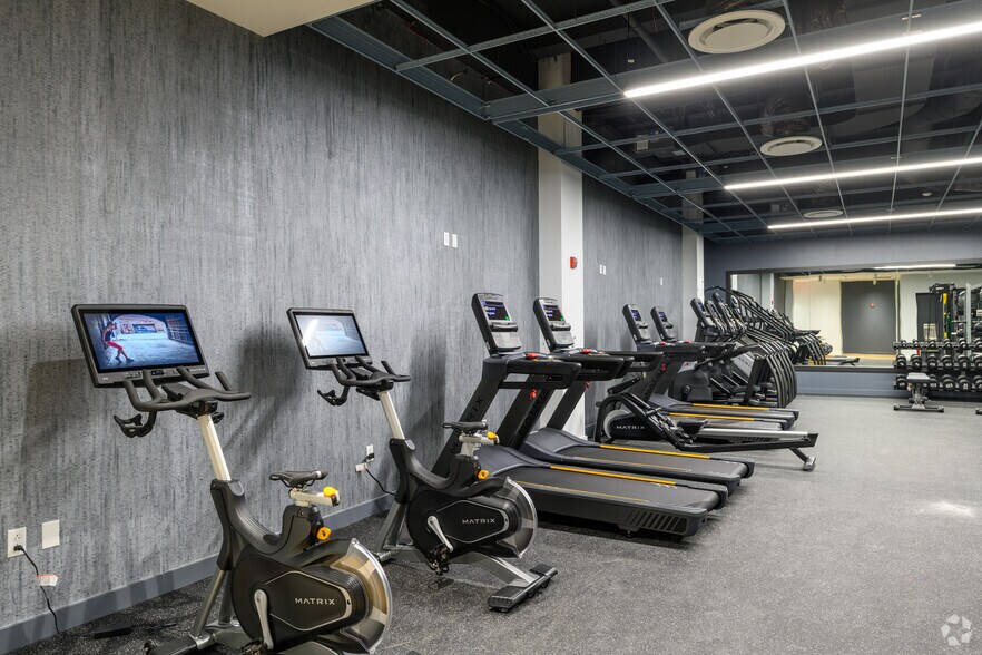 More Photos Of 515 King St, Alexandria Office For Lease