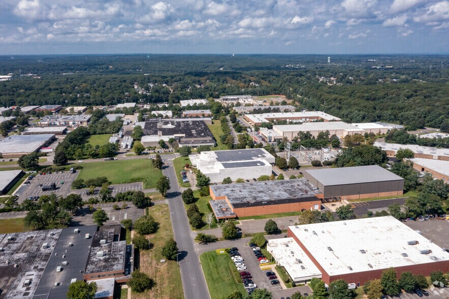 More Photos Of 100 Wireless Blvd, Hauppauge Manufacturing For Lease