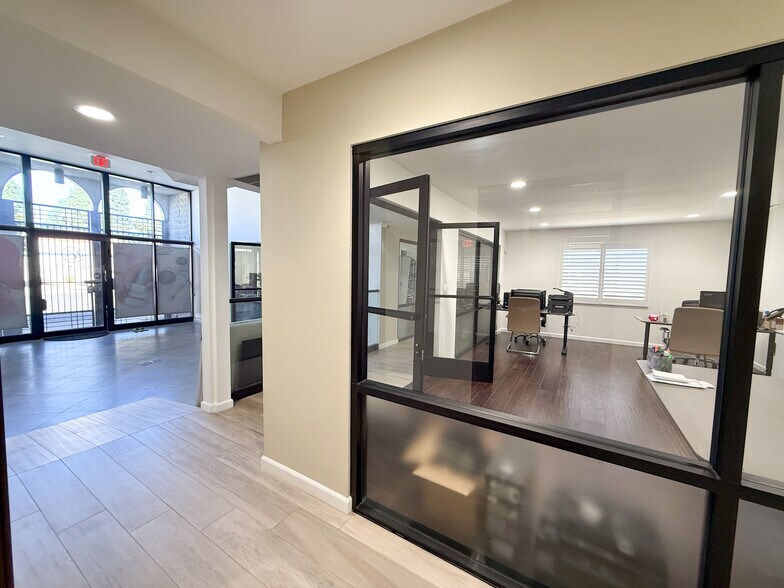 More Photos Of 1304 W Commonwealth Ave, Fullerton Office For Sale