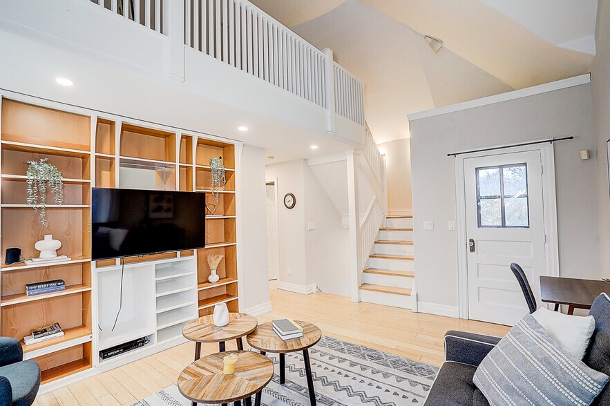 More Photos Of 12 Vincent St, Newmarket Office For Sale
