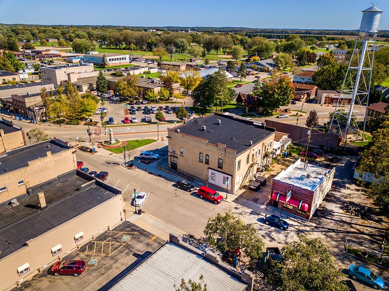 More Photos Of 134 S Main St, Oregon Restaurant For Sale