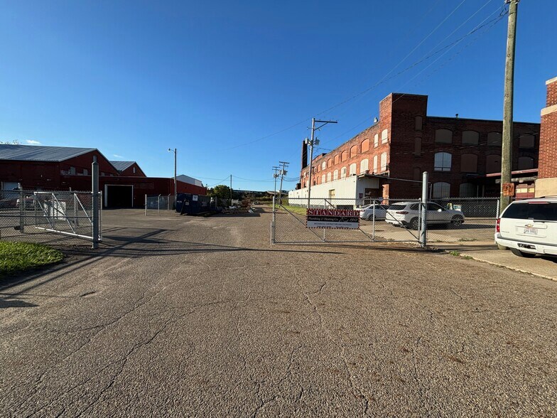 More Photos Of 732 Piedmont Ave, Canton Industrial For Sale