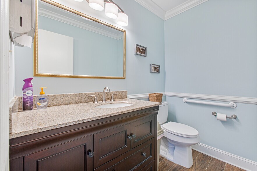 More Photos Of 924 Tall Pine Rd, Mount Pleasant Medical For Sale