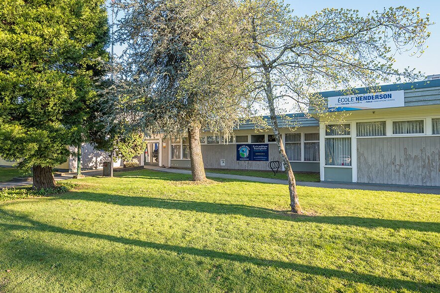 More Photos Of 801 54th Av E, Vancouver Office For Lease