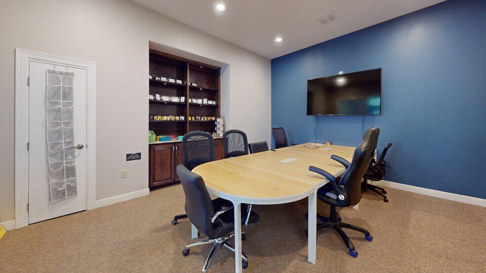 More Photos Of 6618 Sitio Del Rio Blvd, Austin Office For Sale