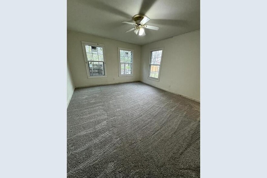 More Photos Of 204 Bowser St, Rockdale Office Residential For Sale