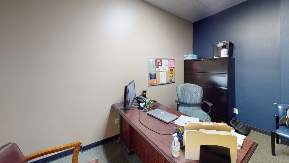 More Photos Of 950 Starvue Dr NW, Cleveland Office For Sale
