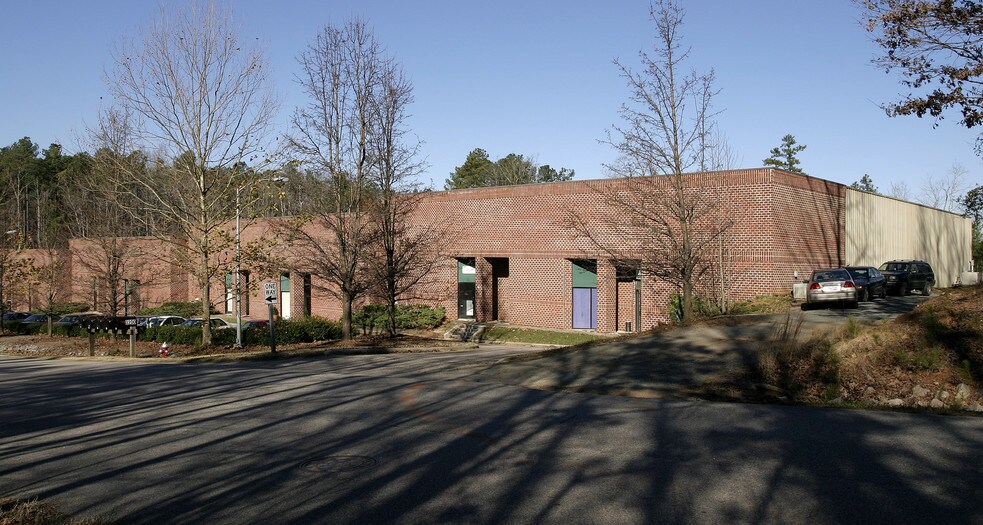More Photos Of 3200 Glen Royal Rd, Raleigh Showroom For Lease