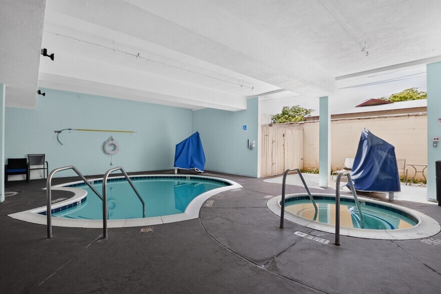 More Photos Of 2141 S Harbor Blvd, Anaheim Hotel For Sale