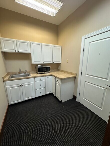 More Photos Of 502 Court St, Utica Office Residential For Lease