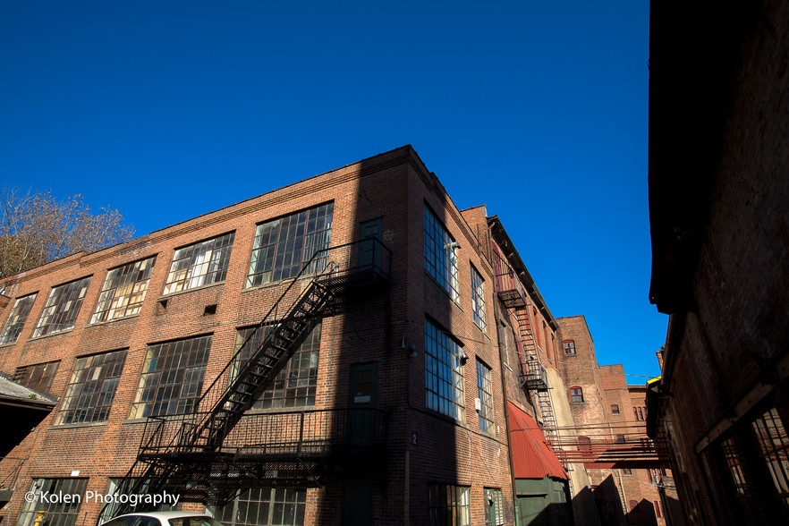 More Photos Of 70 Spruce St, Paterson Warehouse For Sale