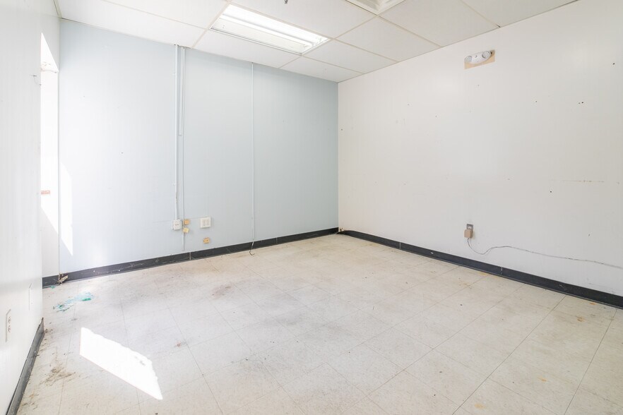 More Photos Of 450 State Route 34, Matawan Light Distribution For Lease