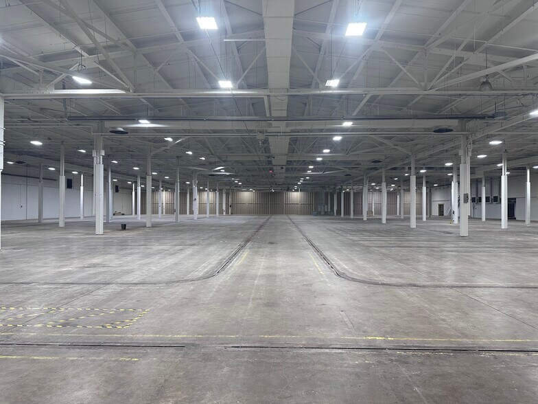 More Photos Of 1007-1011 W Butler St, Philadelphia Distribution For Lease