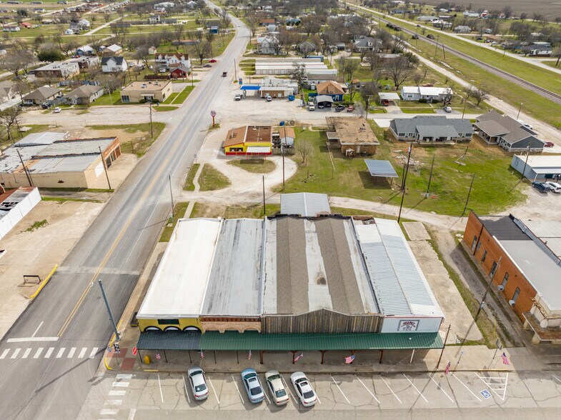 More Photos Of 103 W Main St, Itasca Storefront Retail Office For Lease