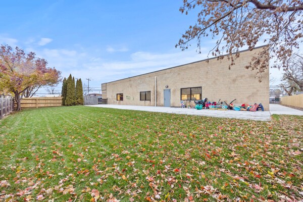 More Photos Of 4520 Military Rd, Niagara Falls Office For Sale