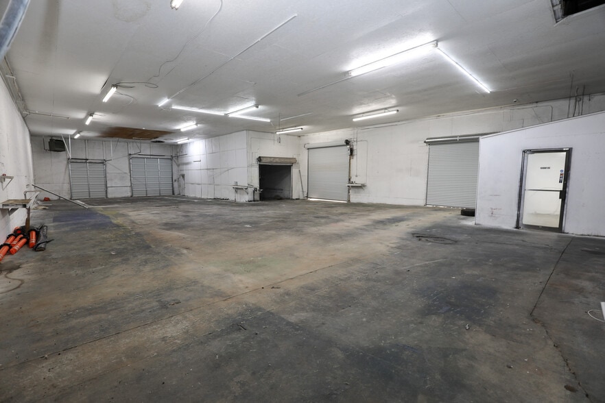 More Photos Of 5 Haynie St, Newnan Warehouse For Lease