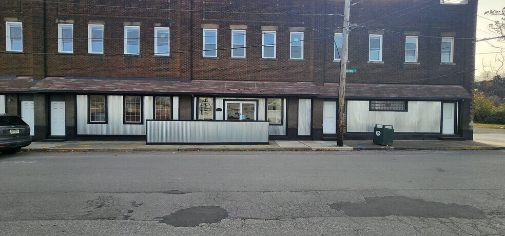 Primary Photo Of 373 Munson Ave, McKees Rocks General Retail For Sale