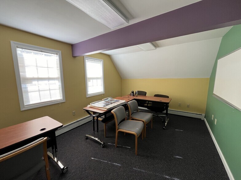 More Photos Of 1443 Albany Ave, Hartford Office For Sale