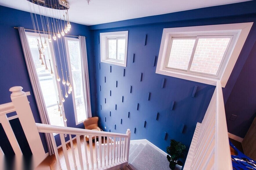 More Photos Of 220 West St, Annapolis Office For Sale