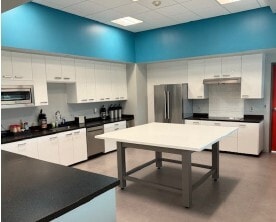 More Photos Of 2401 S Gulley Rd, Dearborn Distribution For Lease