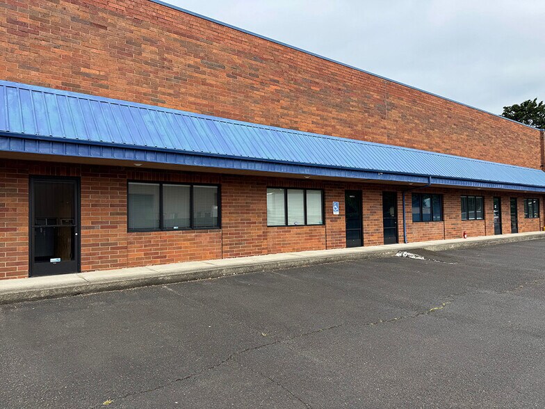More Photos Of 1006-1108 NE 146th St, Vancouver Warehouse For Lease