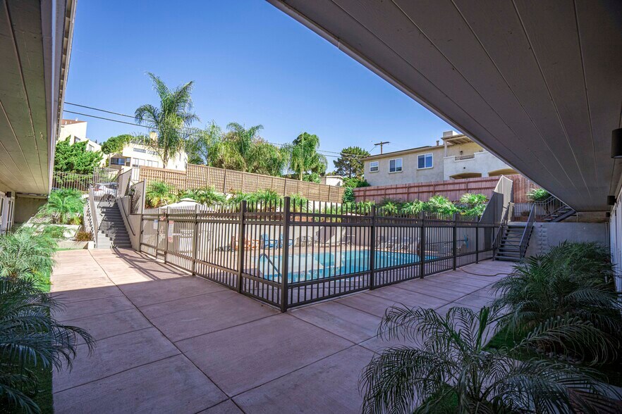 More Photos Of 5747 Lauretta St, San Diego Apartments For Sale