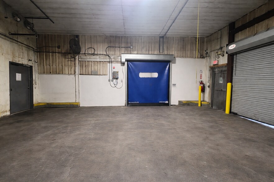 More Photos Of 432 N Royal St, Jackson Warehouse For Lease