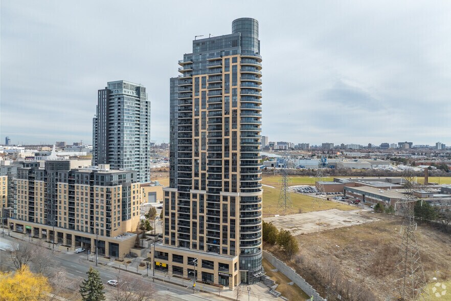 More Photos Of 2 Vena Way, Toronto Apartments For Lease