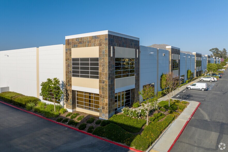 Primary Photo Of 1111 Citrus St, Riverside Warehouse For Lease