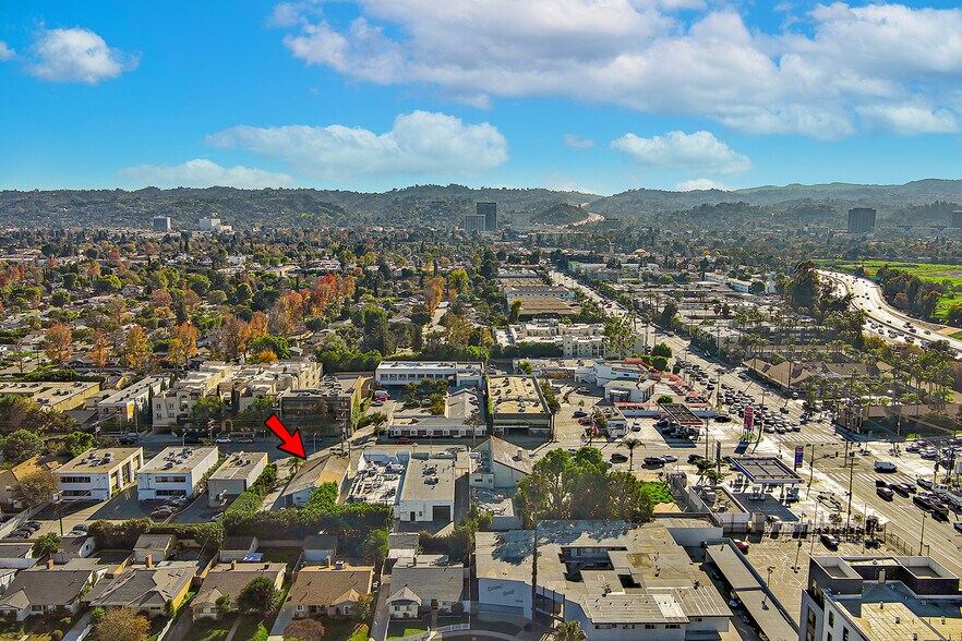 More Photos Of 15217 Burbank Blvd, Van Nuys Land For Sale