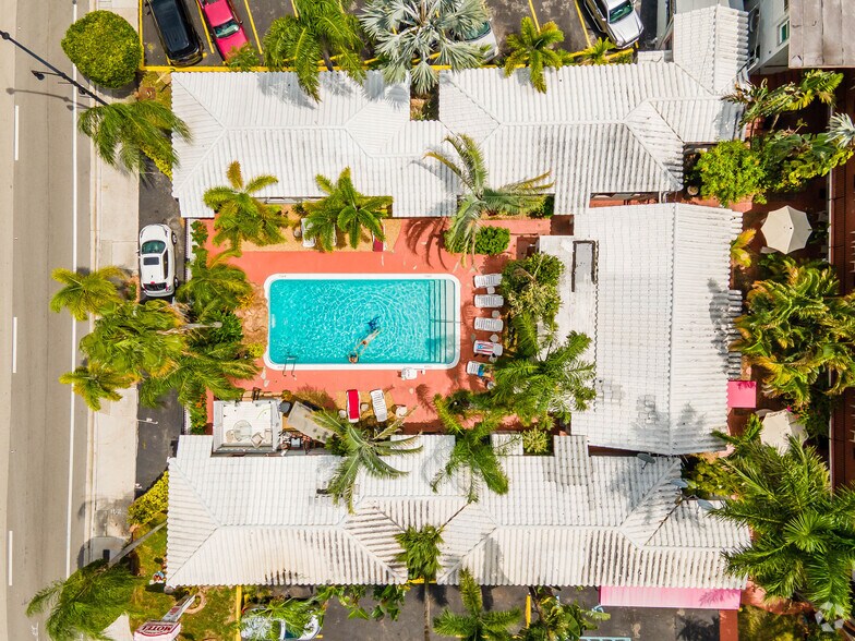 More Photos Of 1219 S Federal Hwy, Hollywood Hotel For Sale