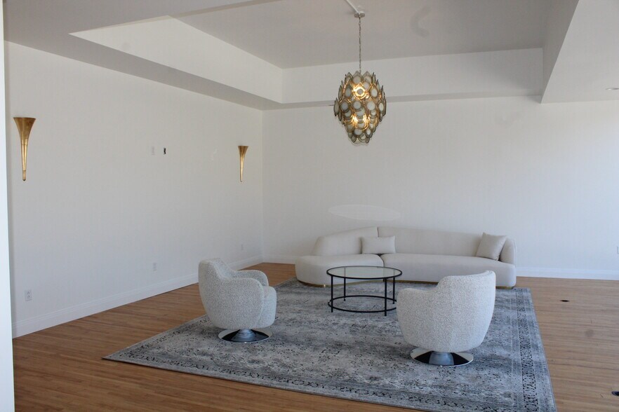 More Photos Of 117 W Main St, Coldwater Office For Lease