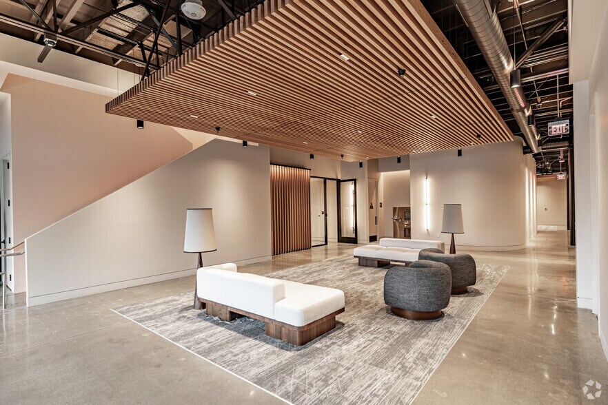 More Photos Of 200 E Baker St, Costa Mesa Loft Creative Space For Sale