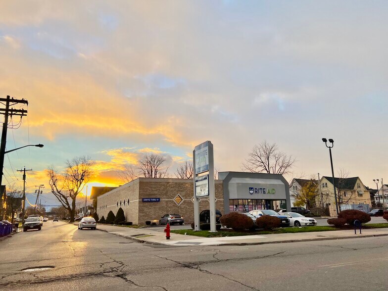 More Photos Of 2070-2074 Seneca St, Buffalo Storefront Retail Office For Lease