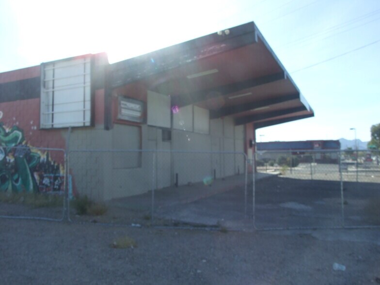 More Photos Of 247 W Grant Rd, Tucson Freestanding For Sale