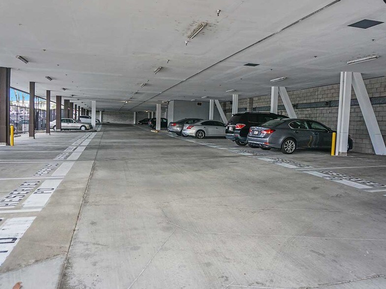 More Photos Of 4375 Jutland Dr, San Diego Loft Creative Space For Sale