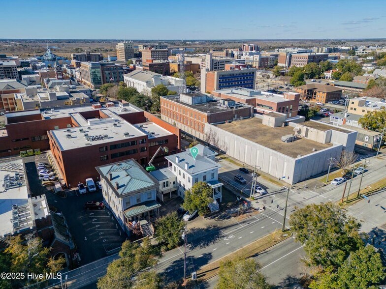 More Photos Of 19 N 5th Ave, Wilmington Office For Sale