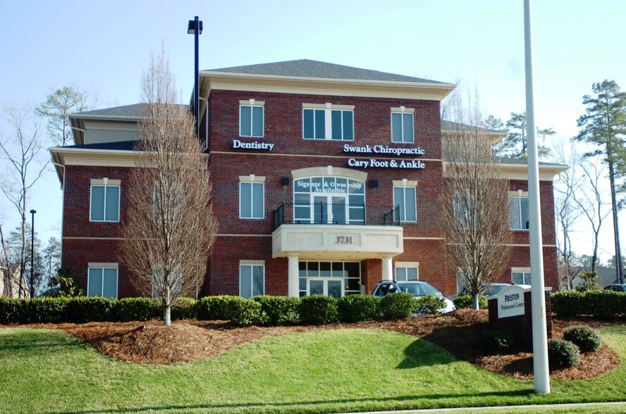 More Photos Of 3731 NW Cary Pky, Cary Medical For Sale