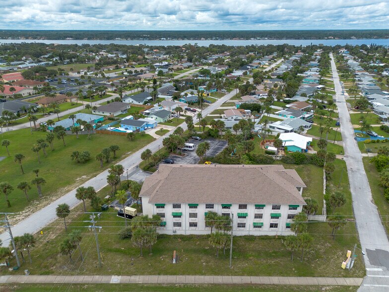 More Photos Of 1050 Ocean Shore Blvd, Ormond Beach Apartments For Sale