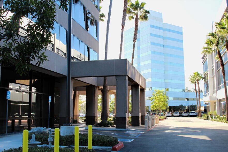 More Photos Of 1401 Dove St, Newport Beach Office For Lease