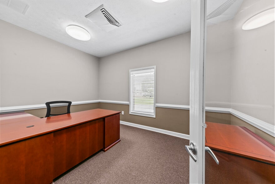 More Photos Of 4440 Tuck Rd, Loganville Research And Development For Sale